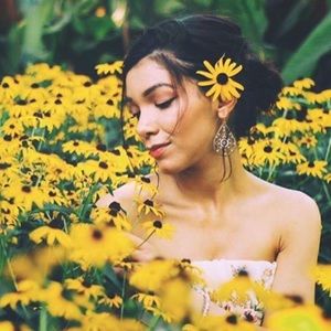 Meet your Posher, Alexis